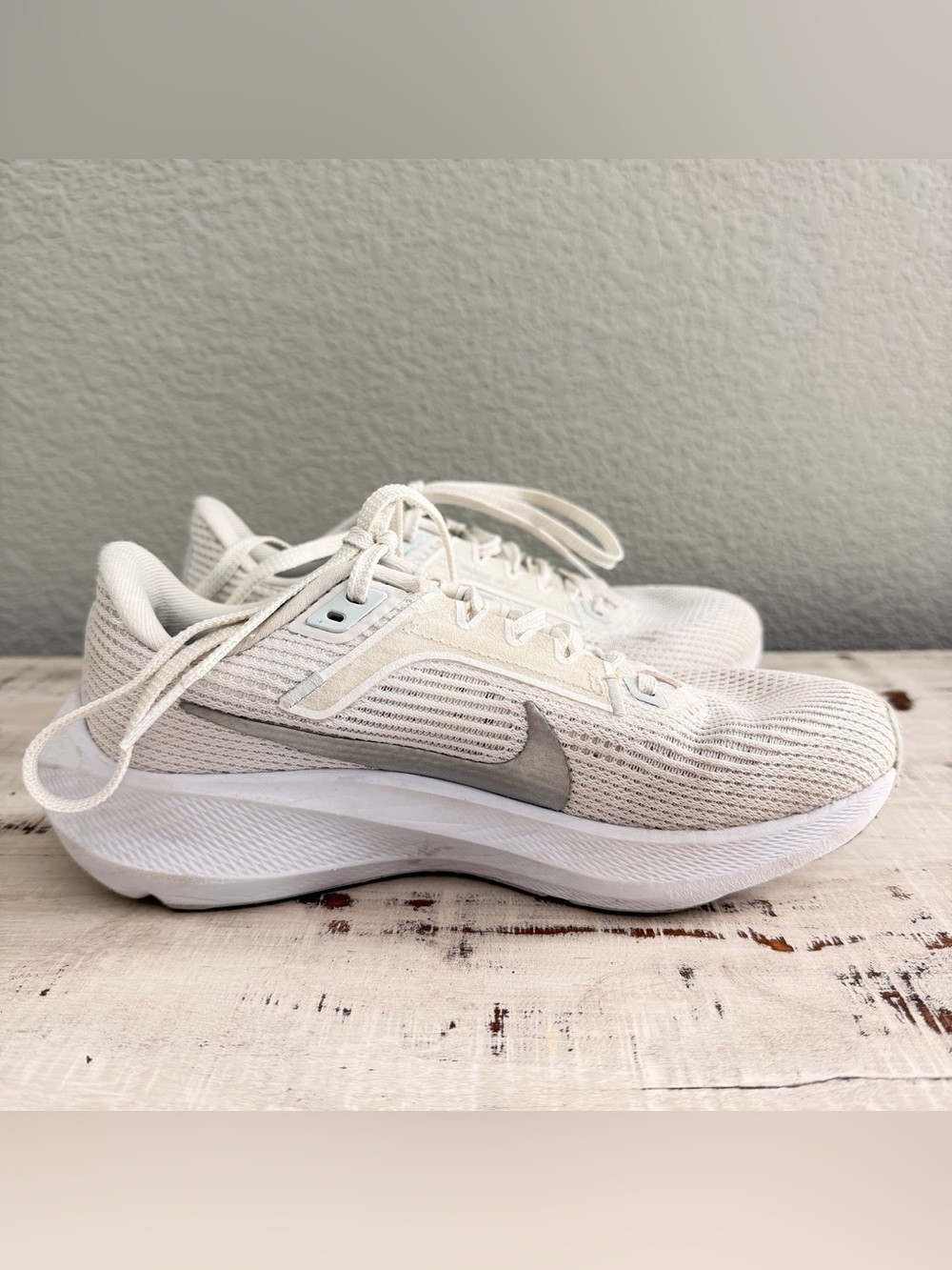 Nike Downshifter 13 Women’s Running Shoes White Gray Sneakers Size 5 DV3854-101 - Picture 9 of 13